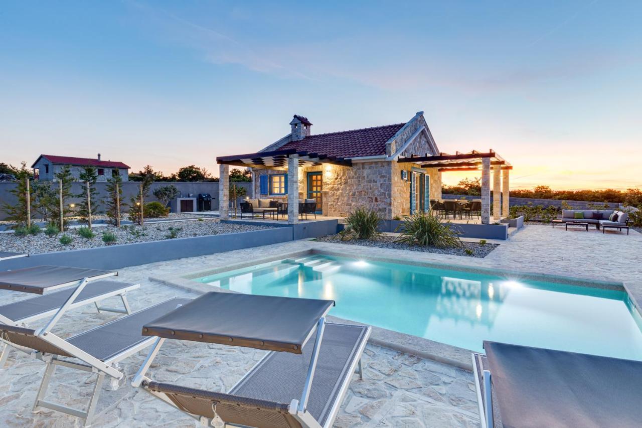 Stonehouse Milan Villa Ražanac Kültér fotó